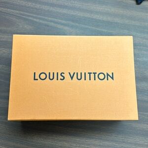 LOUIS VUITTON SHOE BOX